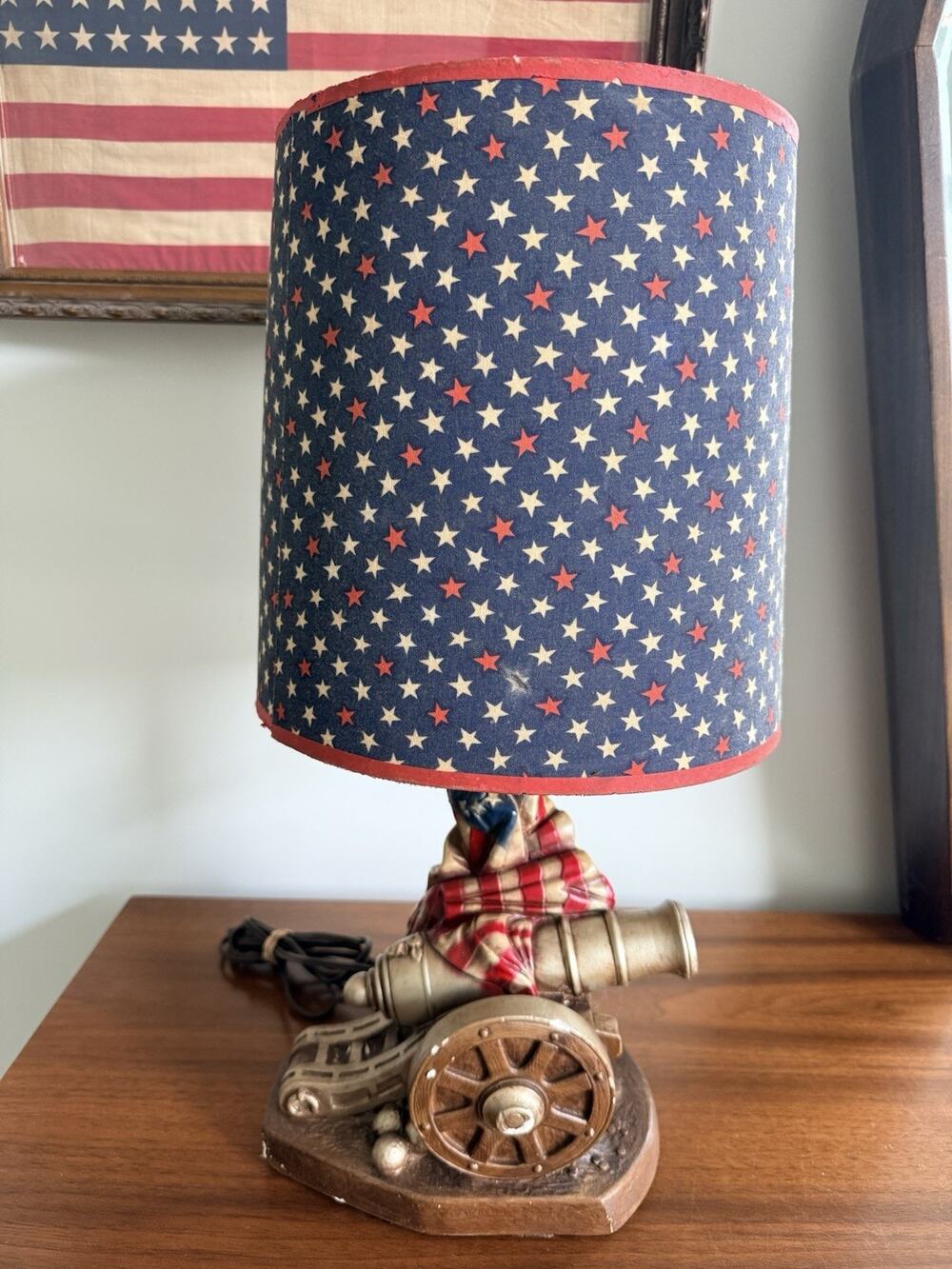 Vintage 50s Plasto Mfg Co Chalkware Cannon Table Lamp Stars Shade Americana